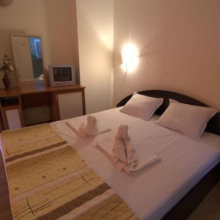 Hotel Stoyanov Ravda Bagian luar foto