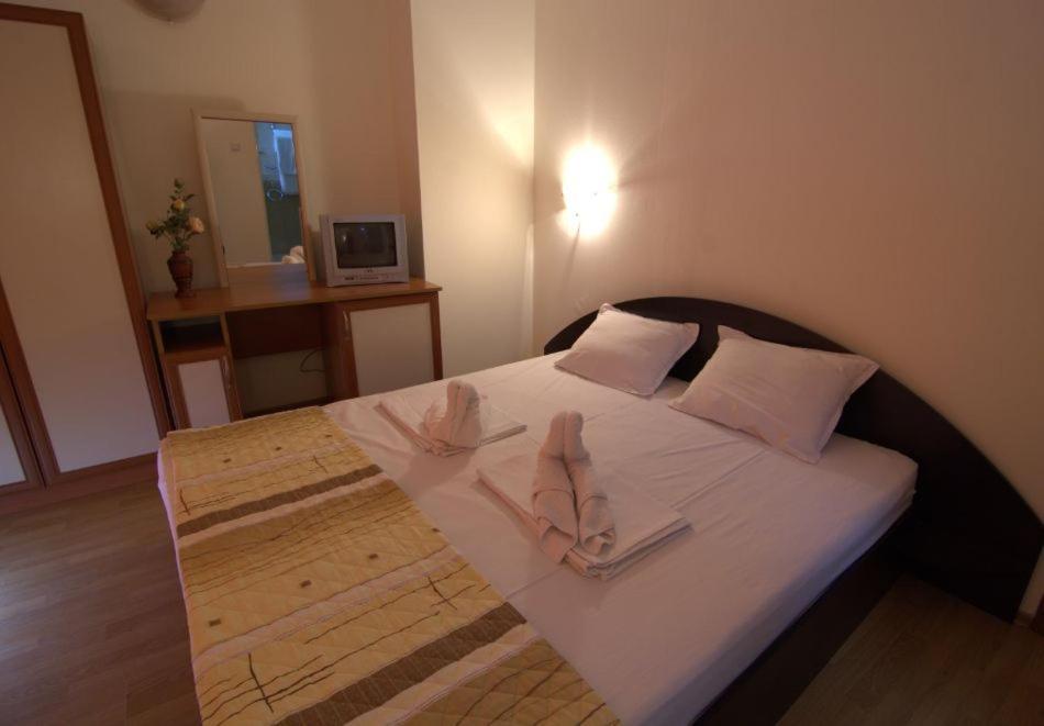 Hotel Stoyanov Ravda Bagian luar foto