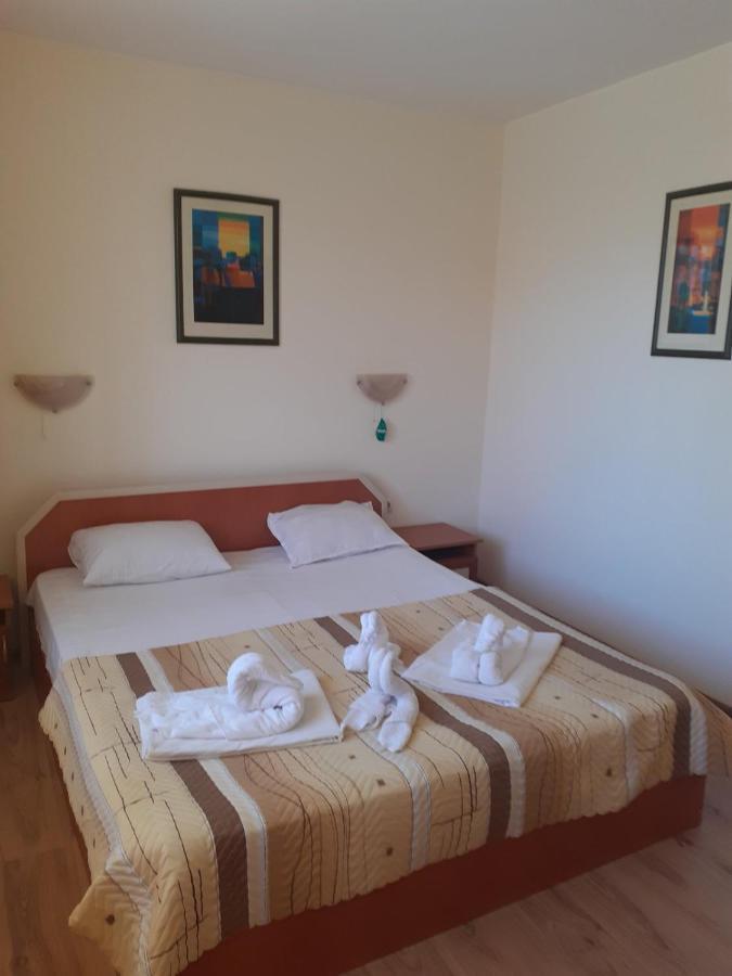 Hotel Stoyanov Ravda Bagian luar foto